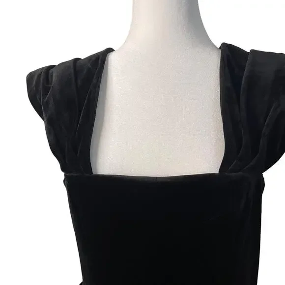 New with Tags Express Black Velvet dress - Large - Picture 4 of 11